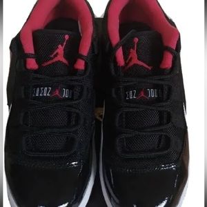 Nike Air Jordan Retro 11 XI Low Bred Size 1.5Y 505835-012 Black Red (Preowned)